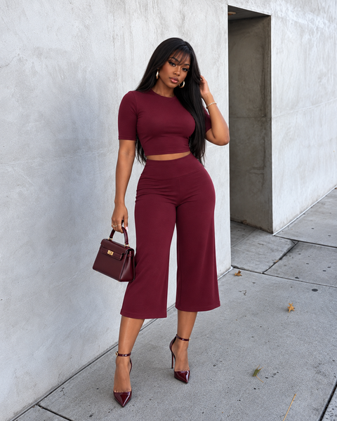 Solid Top & Capri Pants Set