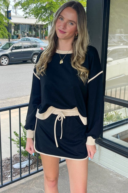 Color Loose Pullover and Lace-up Waist Skort Set