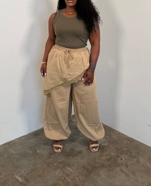 Lace Trim Folded Jogger (Plus)
