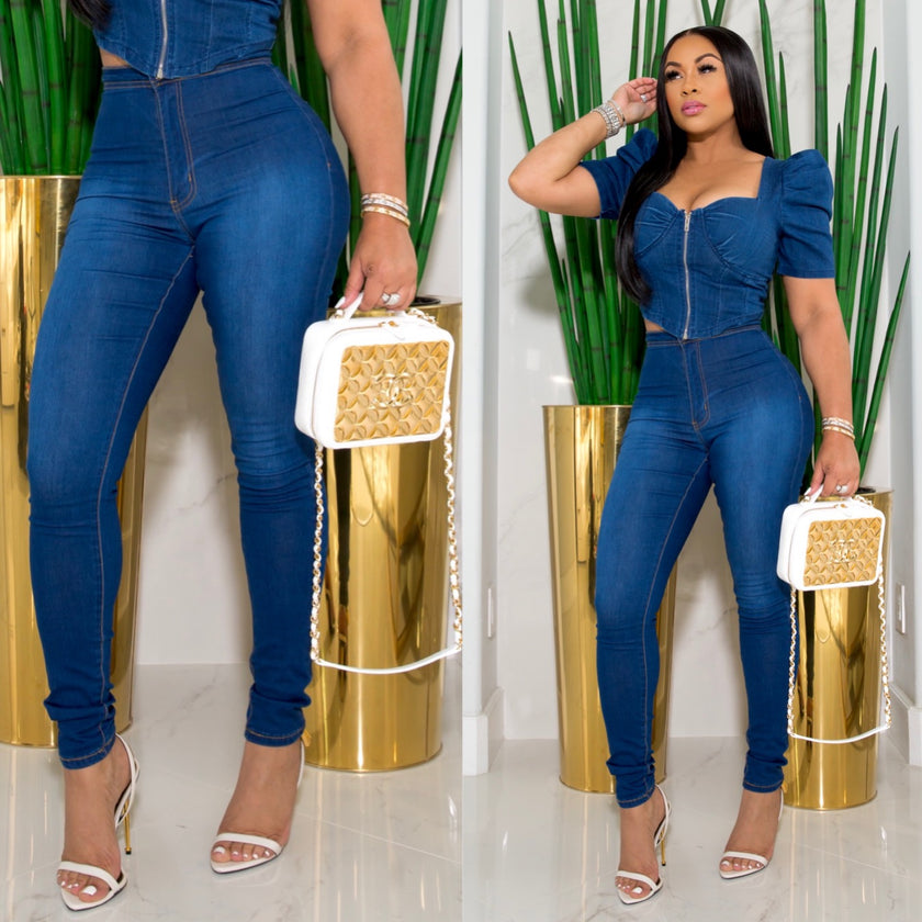 Medium Wash Solid Stretch Jeans